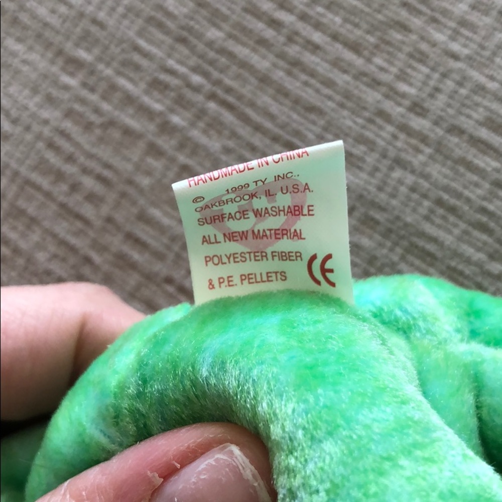 Kicks Ty Beanie Baby - Picture 5 of 5
